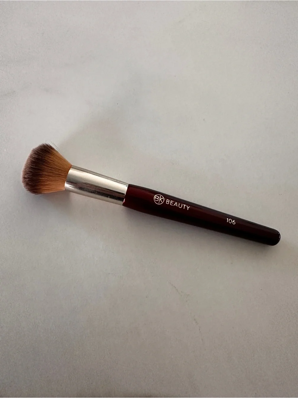 BK BEAUTY MAKE UP BRUSH 106 ROUND FOUNDATION BRUSH